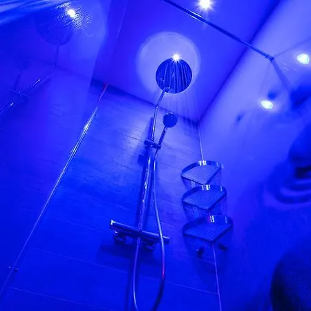 Romantique & * Dijon