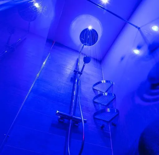 Romantique & * Dijon